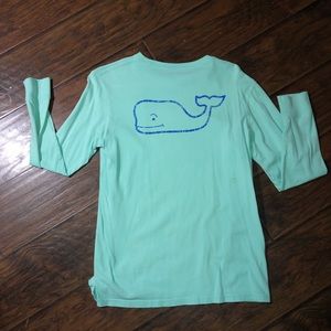 Vineyard vines tee